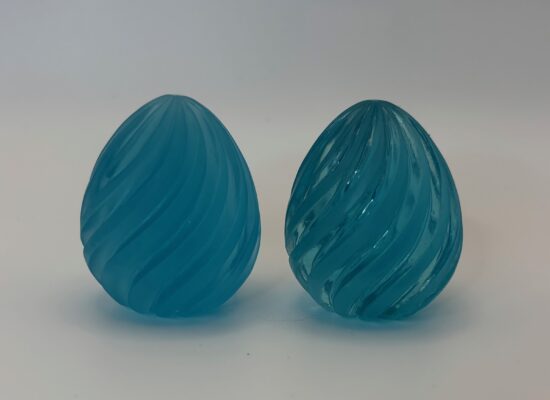 Osterei, SLA, unbehandelt (links) behandelt (rechts)