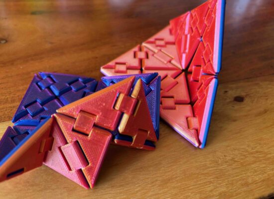 Fidgets, Dreiecke, mehrfarbige FDM
